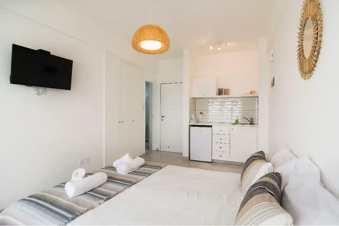 Apartment Larnaka Seaview Luxury Suites Cyprus